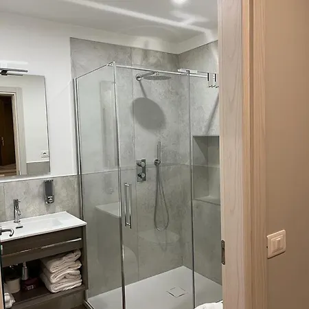 Foiarola Affittacamere 3*